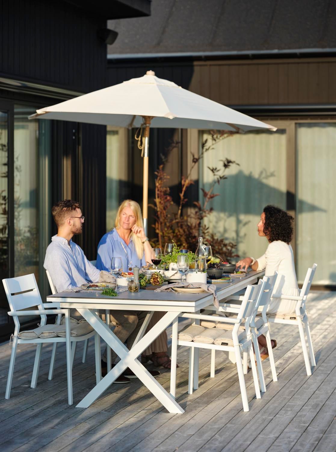 Delia stol med armlener Hvit