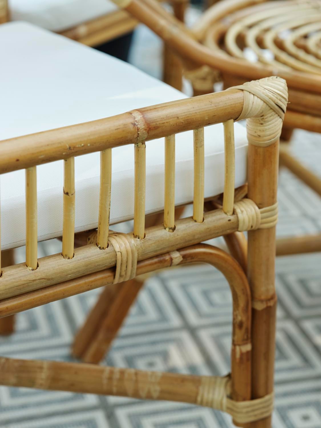 Vallda spisestol  Natural colored/white