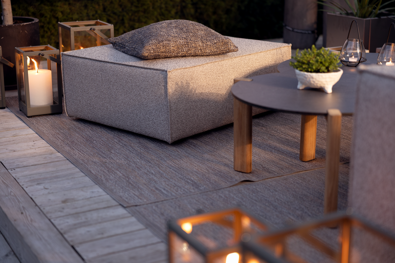 Muki ottoman Light Taupe