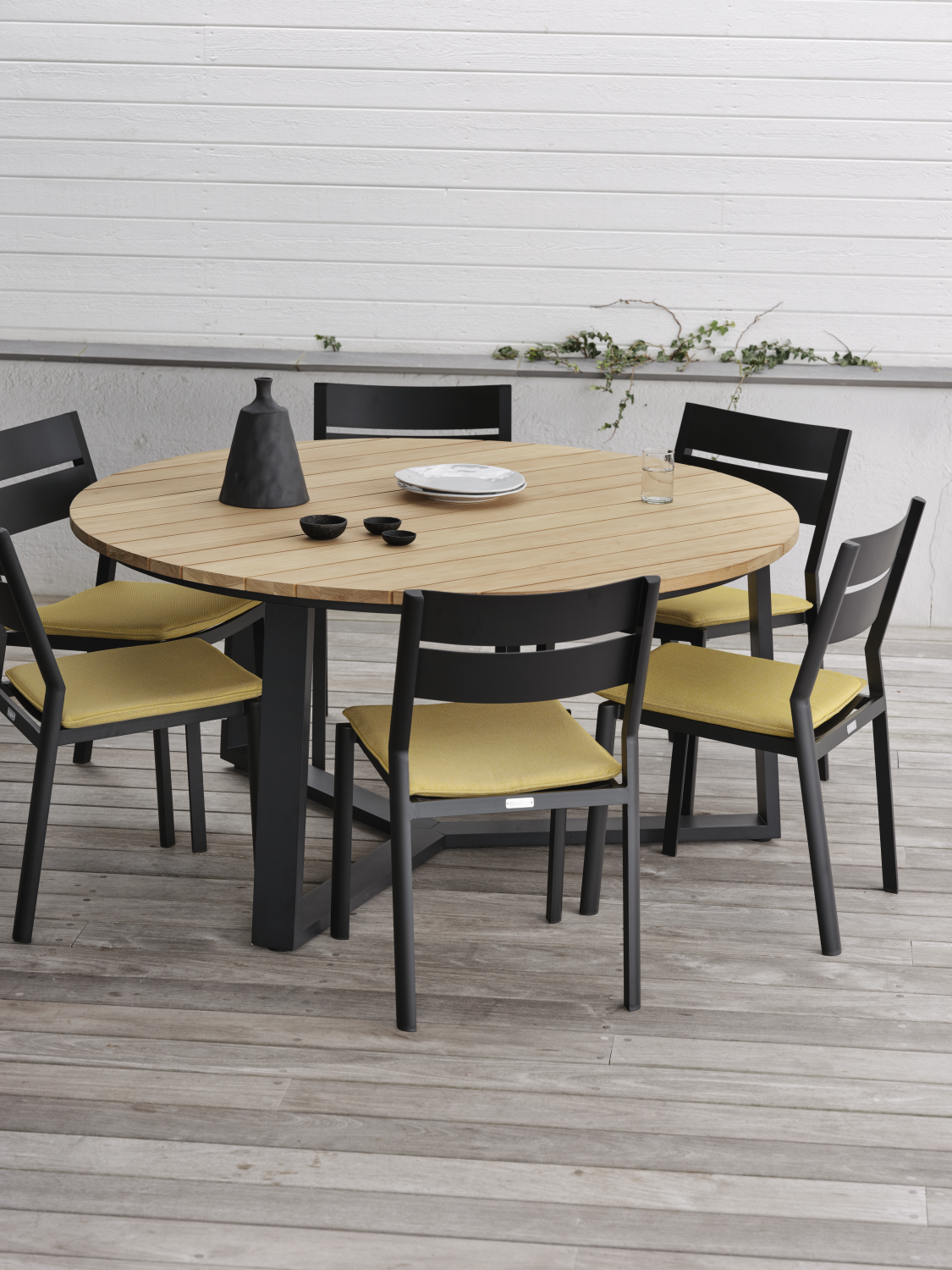 Laurion spisebord Svart/teak