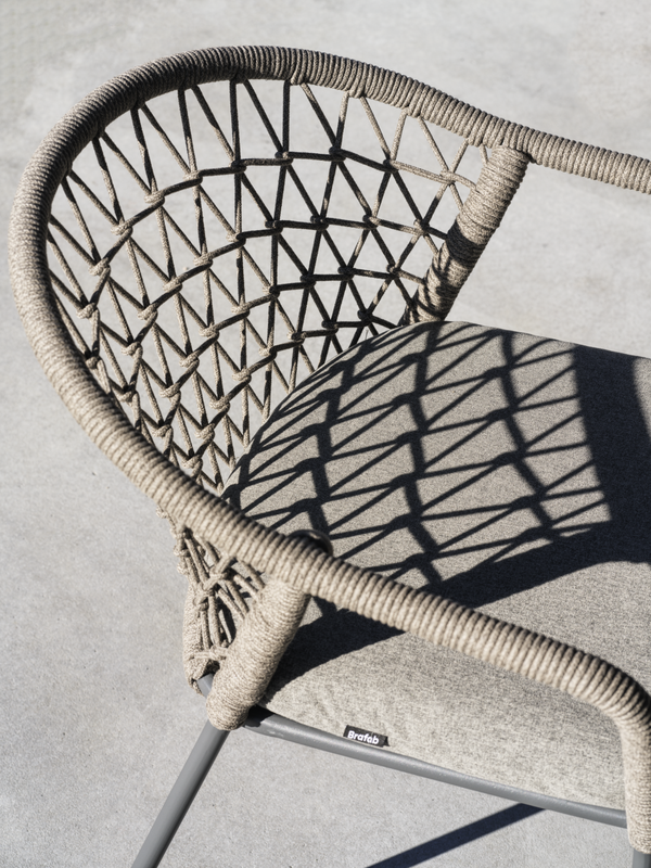 Brady stol med armlener Mud Brown/Anthracite