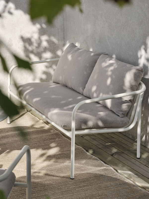 Bendt 2-seter sofa Pearl White/Teddy Beige