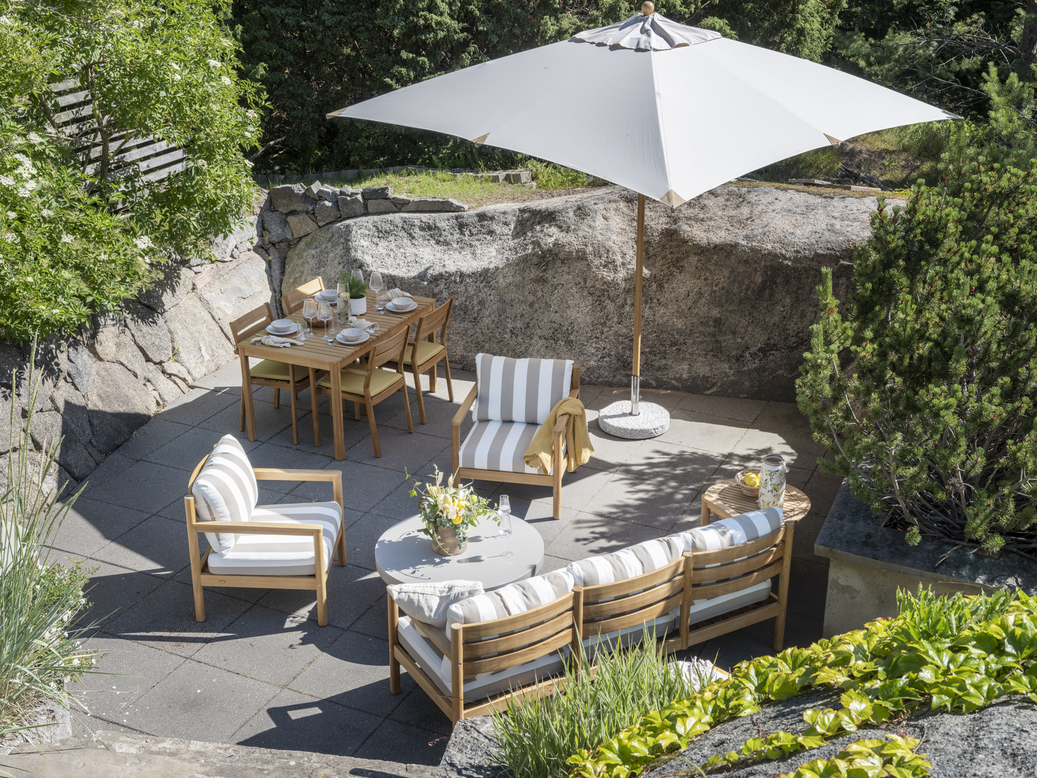 Delia Teak stol med armlener Natur