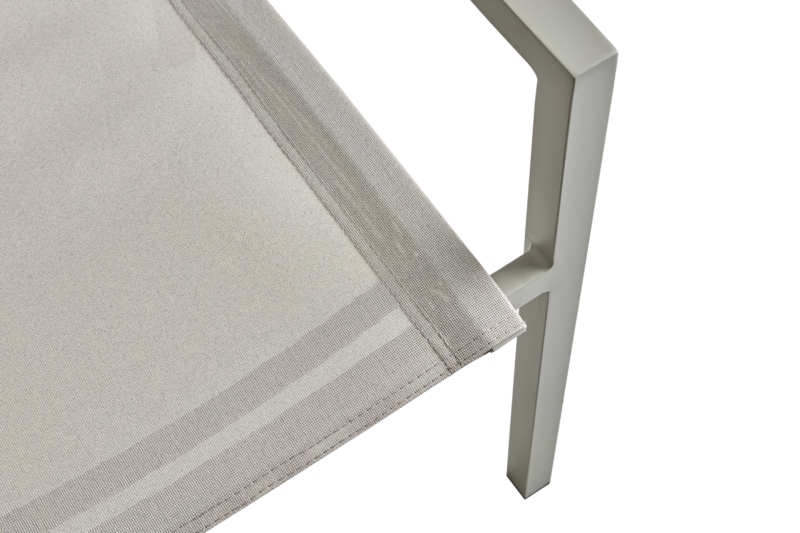 Delia stol med armlener Light Grey/Off-White