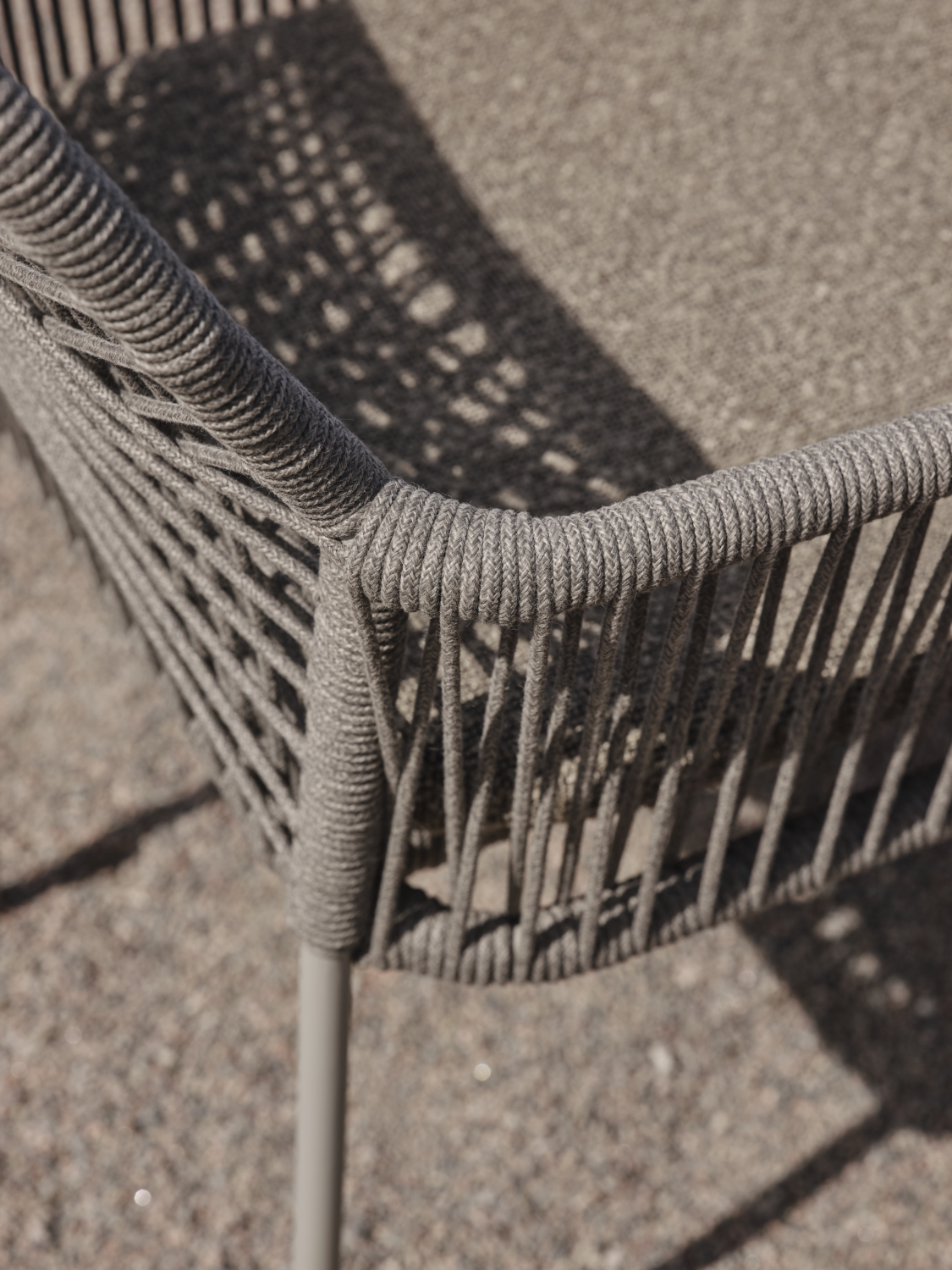 Vira stol med armlener Mud Brown/Khaki