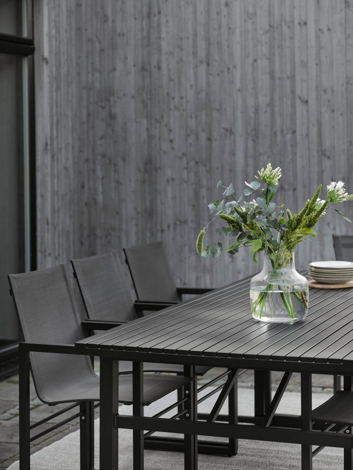 Vevi spisebord Svart