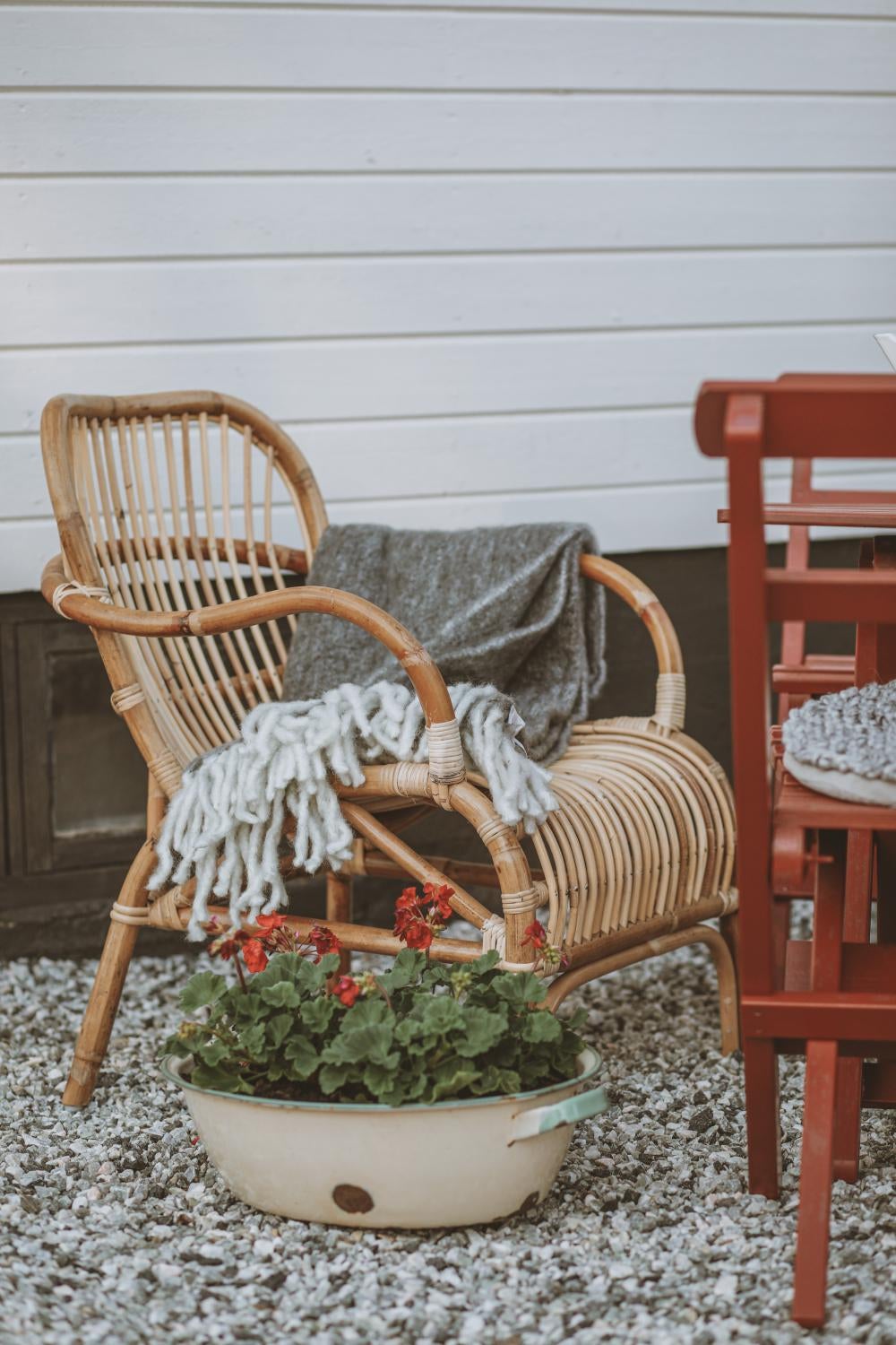 Vallda stol med armlener Natur