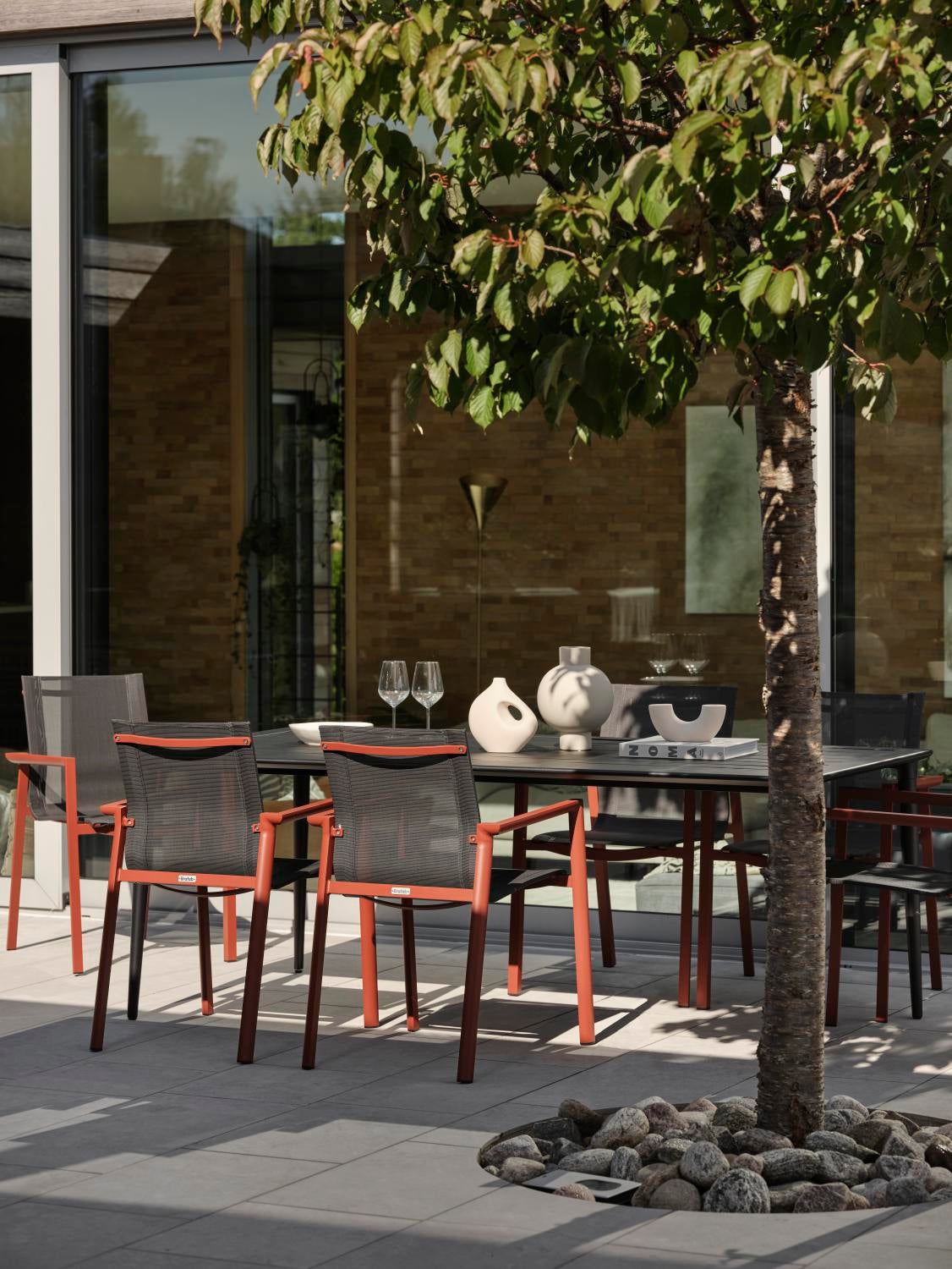 Nimes spisebord Svart