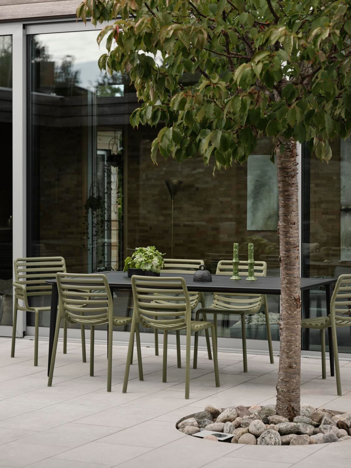 Nimes spisebord Svart