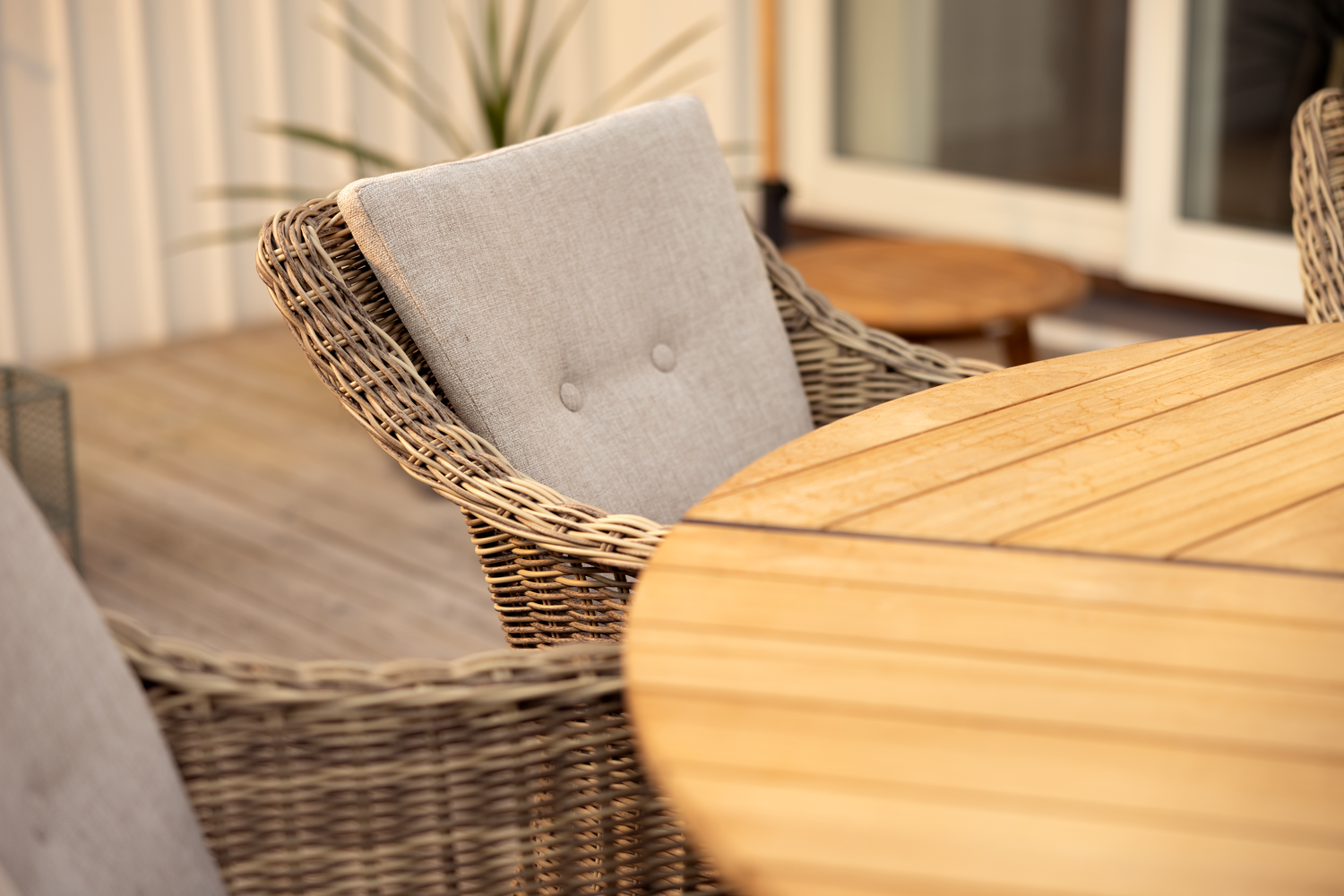 Peace Wood spisebord Antracit/Natur