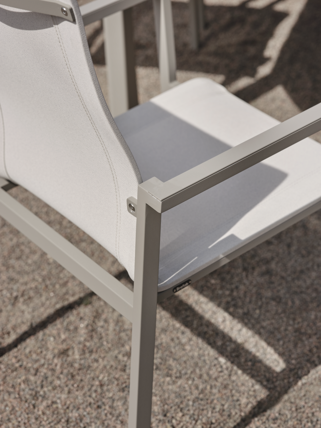 Comfy stol med armlener Khaki/Off-white