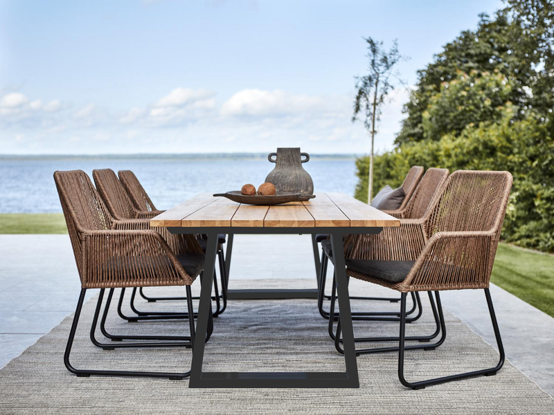 Midway stol med armlener Natur/svart