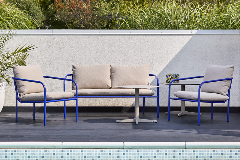 Bendt 2-seter sofa Indigo Blue/Teddy Beige