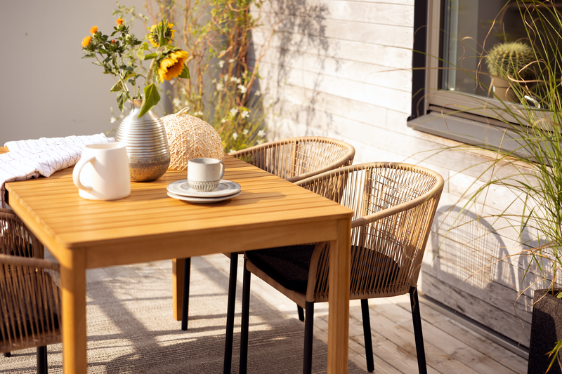 Delta stol med armlener Svart/Teddy Black